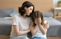 Иллюстрация / Хотите, чтобы ребенок успокоился? Говорите с ним шепотом!